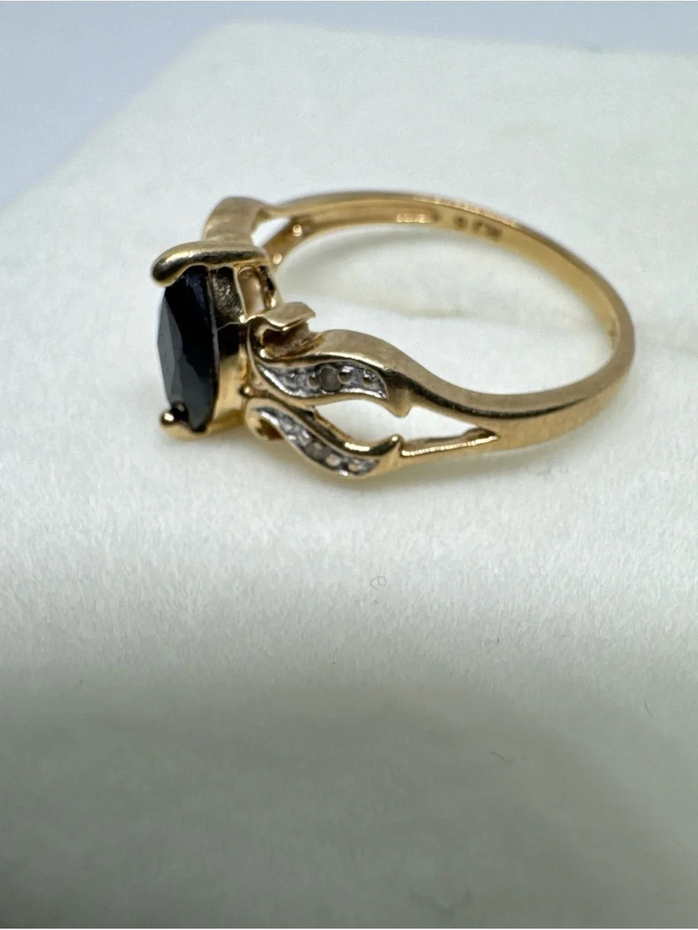Vintage 10K Solid Yellow White Two Tone Gold Blue Sapphire Size 6 Ring Band